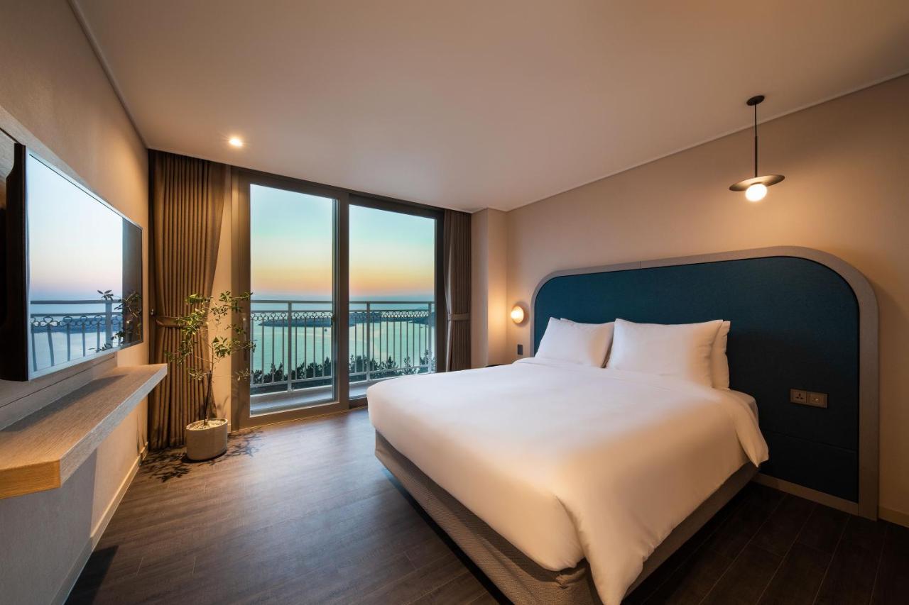 The Week & Resort Incheon Exterior photo